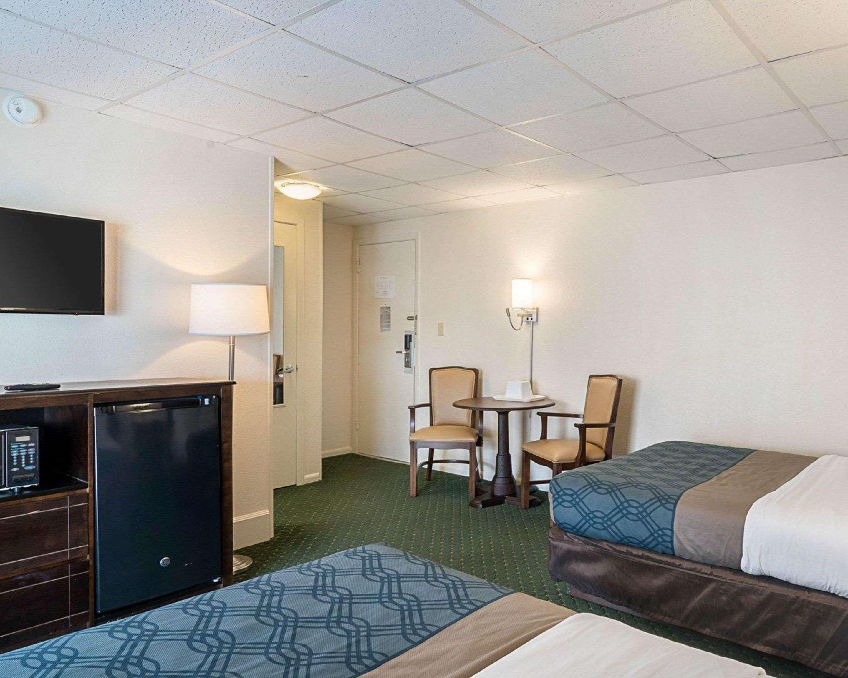 Quality Inn Ocean City Beachfront Exterior photo