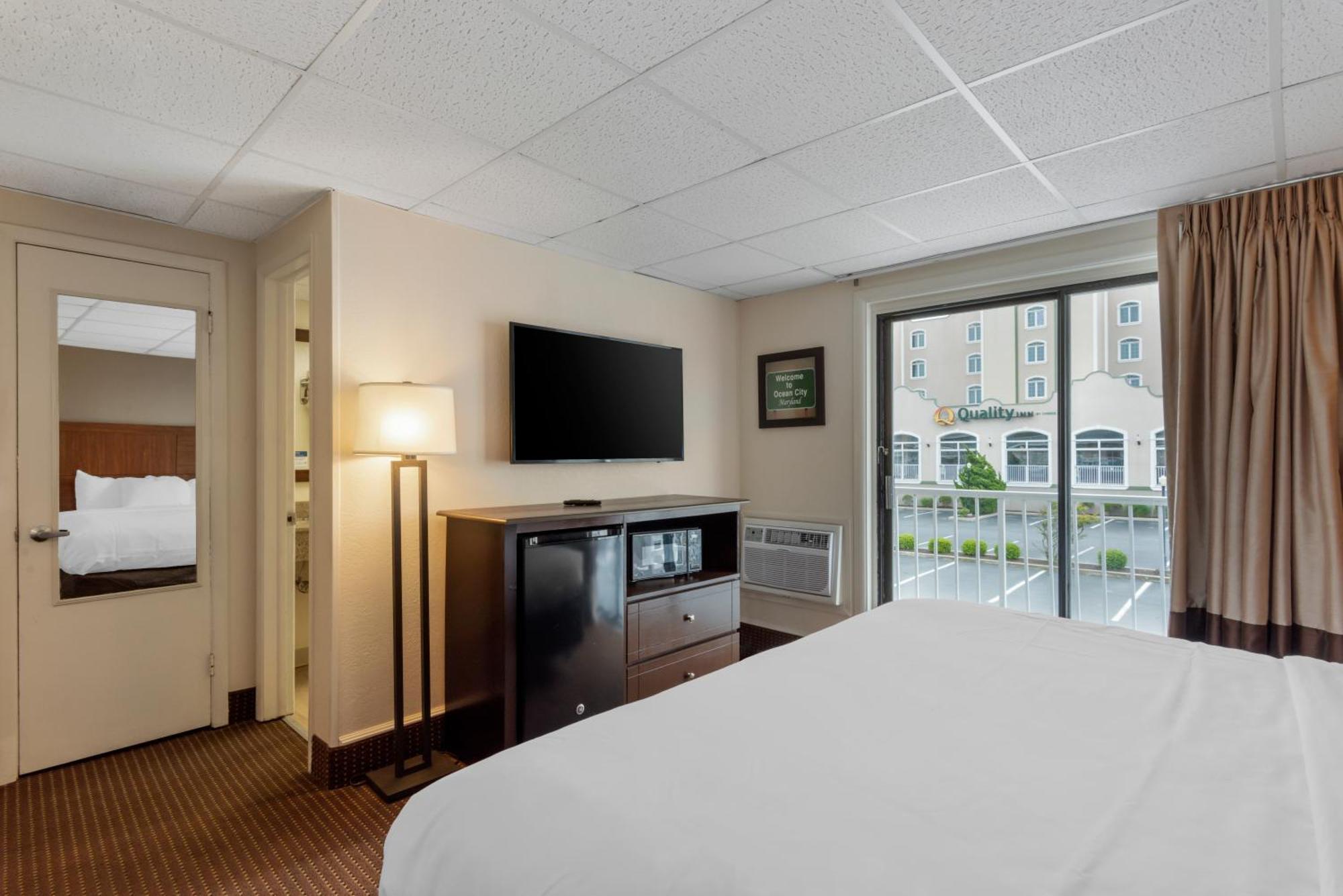 Quality Inn Ocean City Beachfront Exterior photo