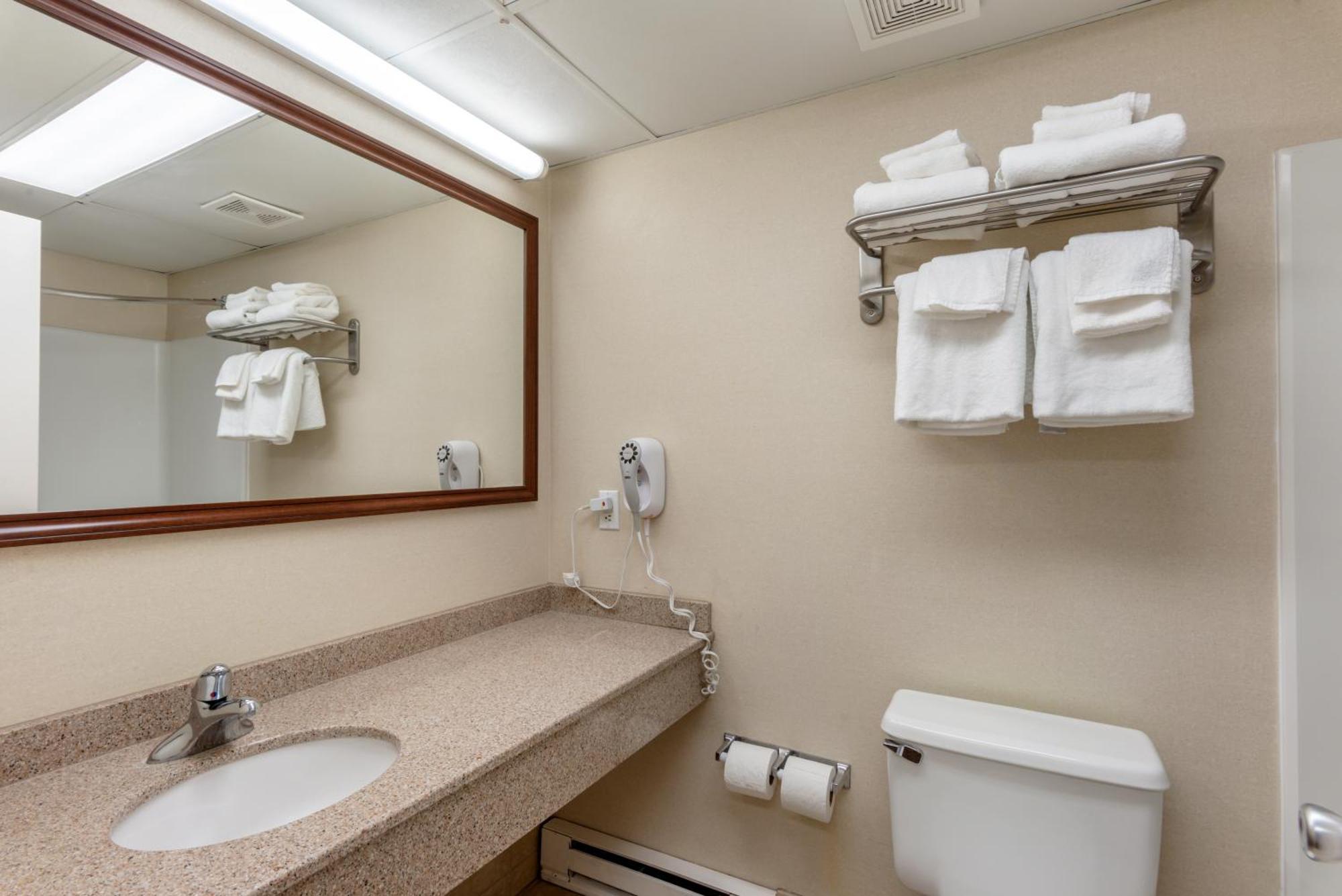 Quality Inn Ocean City Beachfront Exterior photo