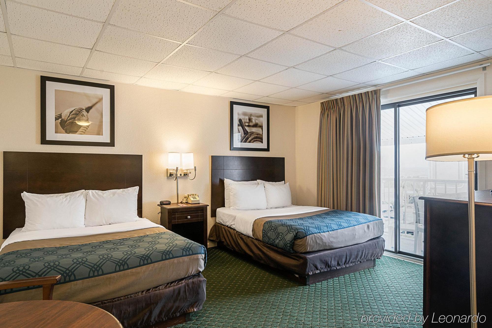 Quality Inn Ocean City Beachfront Exterior photo